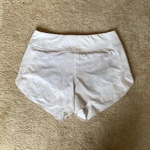 Athleta Run With It 3.5” Short